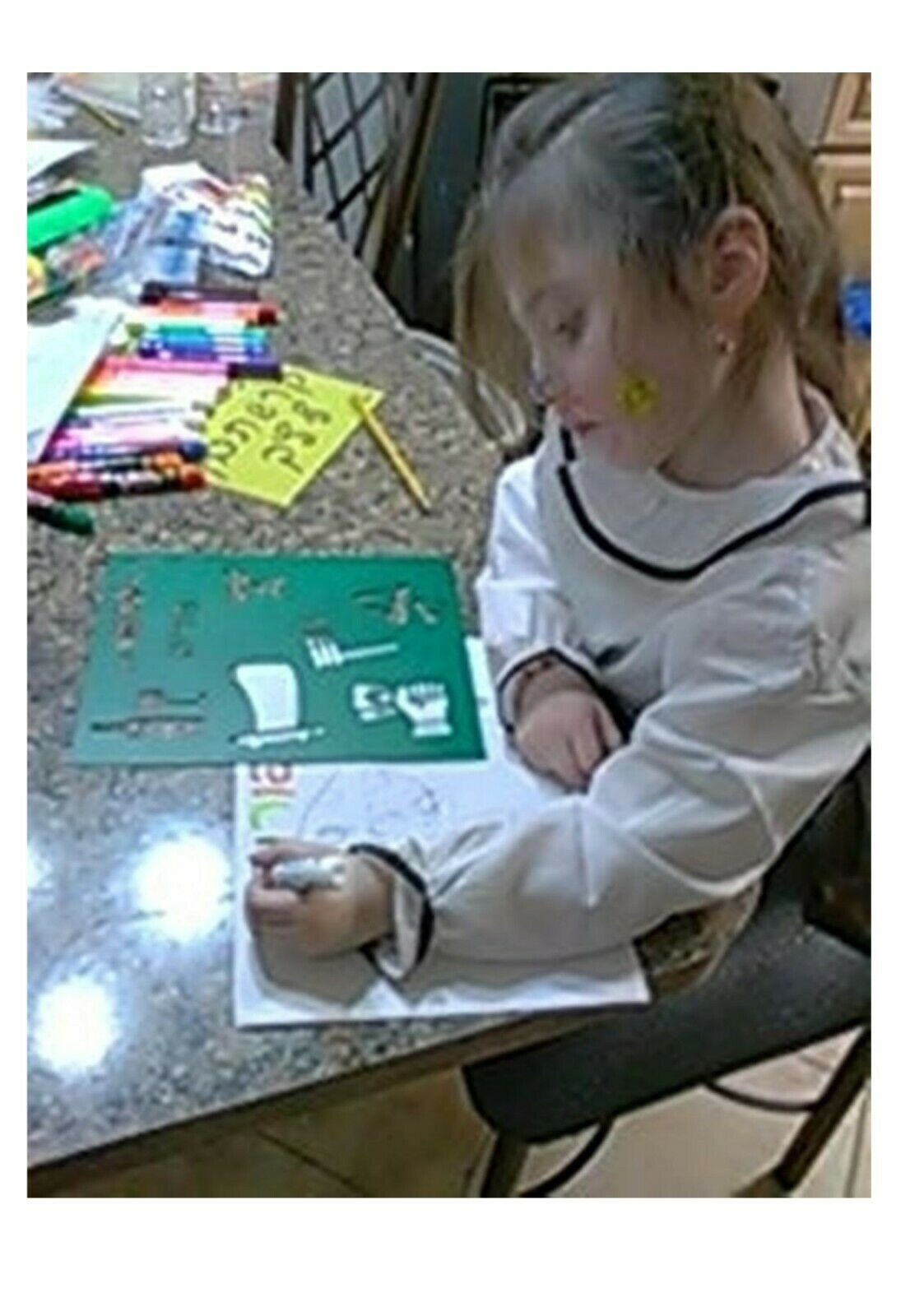 Purim Plastic Stencil Set for Children Drawing Painting Pretty ALEF Bet Letters Jewish Holidays Pictures and All Year Round (8 x 10 in) (Purim) 25 Pack